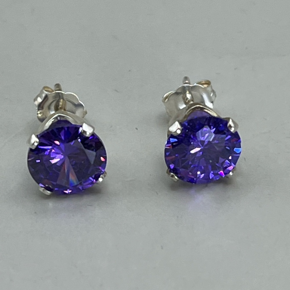 Elegant Purple Stud Earrings
